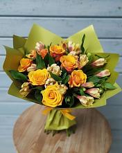 Букет цветов из:  Альстромерии и Розы в Себежи