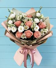 Букет цветов из:  Розы, Альстромерии и Лизиантусы в Себежи