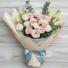 Букет цветов из:  Лизиантусы в Себежи