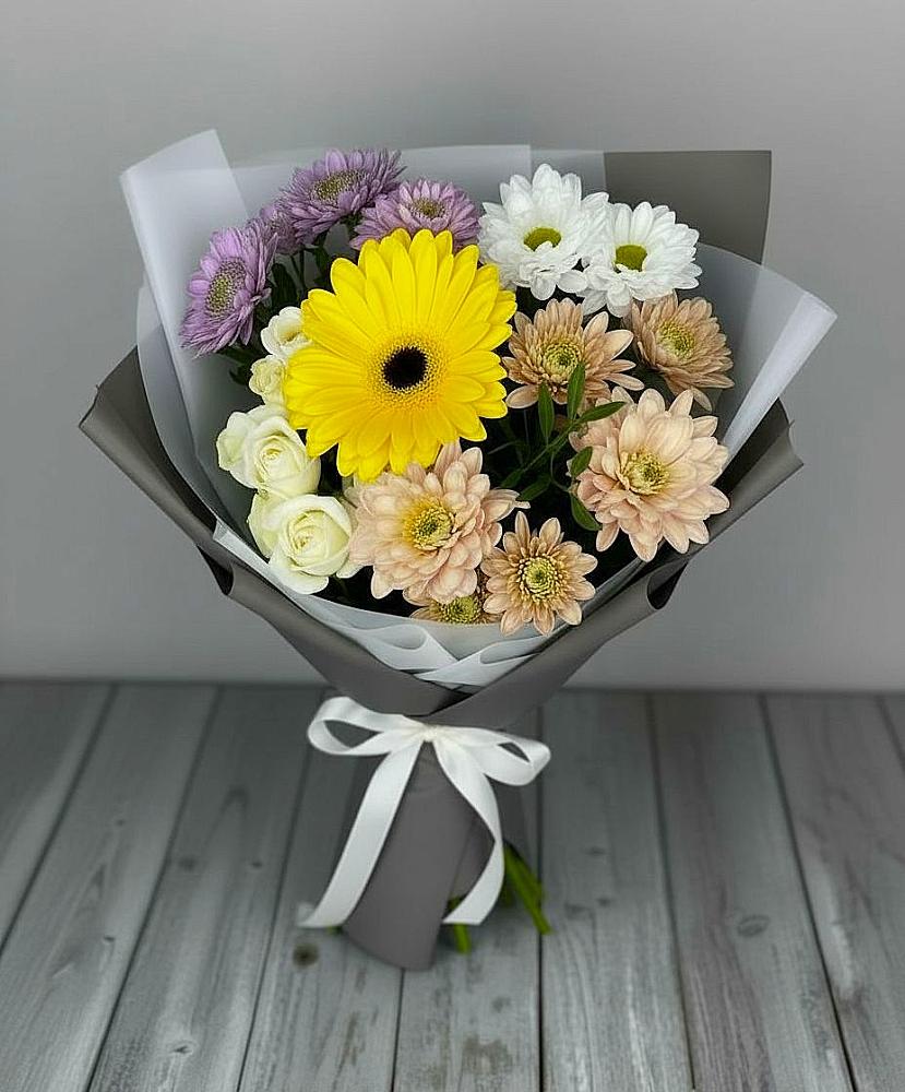Букет цветов из: Розы, Герберы и Хризантемы в Себежи