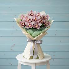 Букет цветов из:  Орхидеи и Розы в Себежи