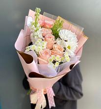 Букет цветов из:  Хризантемы и Розы в Себежи
