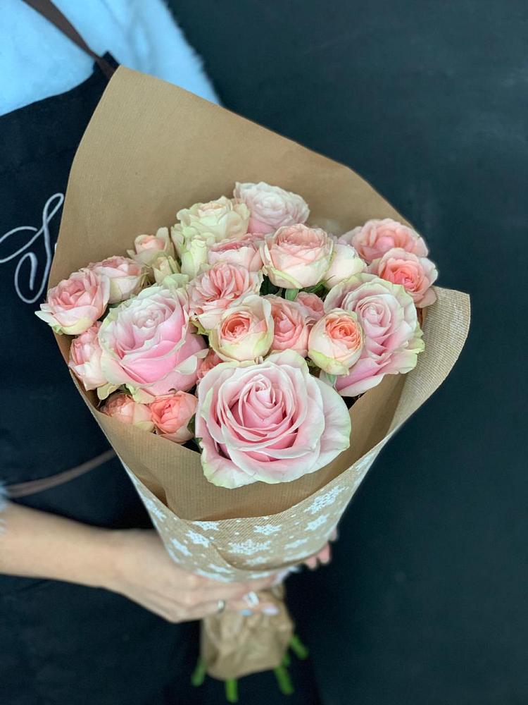 Букет цветов из: Хризантемы и Розы в Себежи