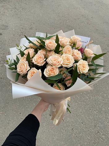 Букет Кремовые розы Латте в Себежи