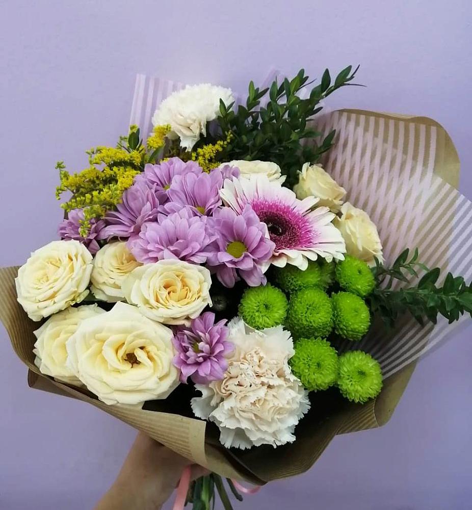 Букет цветов из: Хризантемы, Розы, Гвоздики и Герберы в Себежи