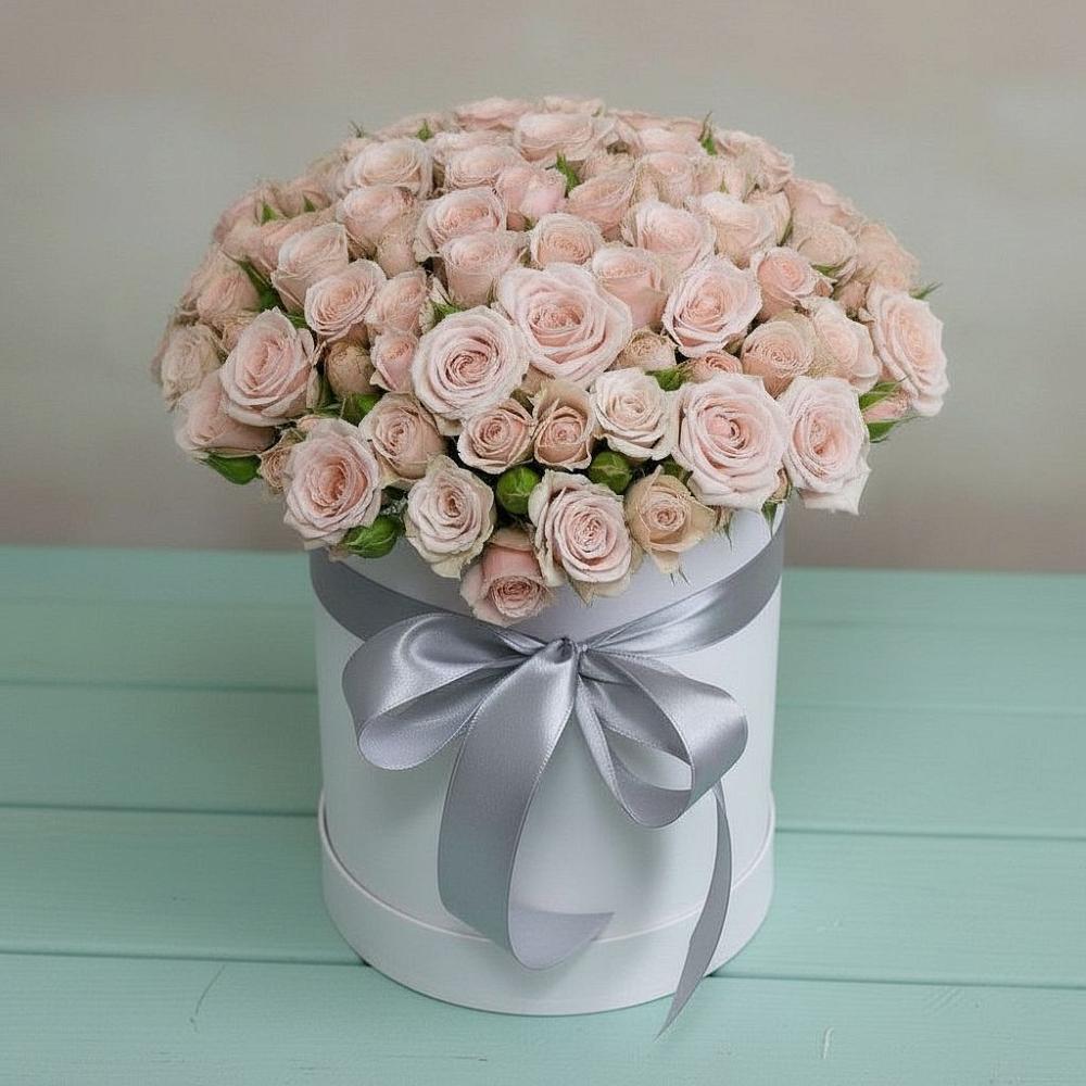 Цветочная композиция из Розы в шляпной коробке в Себежи